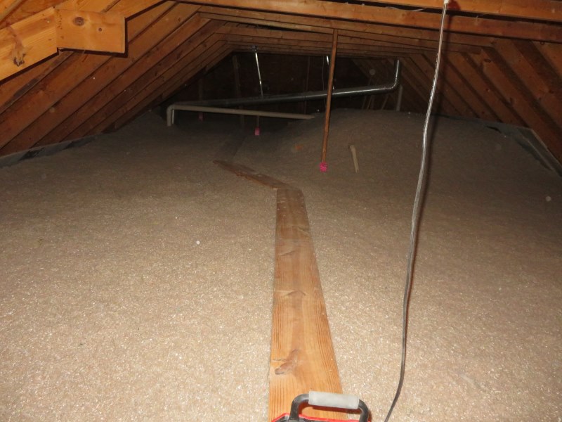 Diy Guide To Blown In Attic Insulation Abi Home Inspection Service
